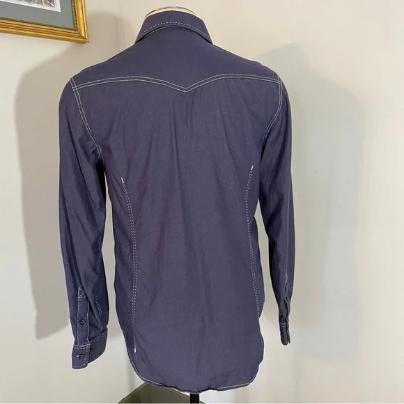 J. Campbell Los Angeles Y2K Western Button Shirt – Size Small
Lightweight Rodeo - Picture 6 of 13